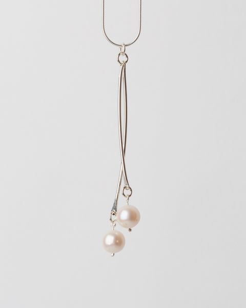 Crossover Pearl Necklace